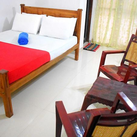 Lion Rest Hotell Anuradhapura Eksteriør bilde