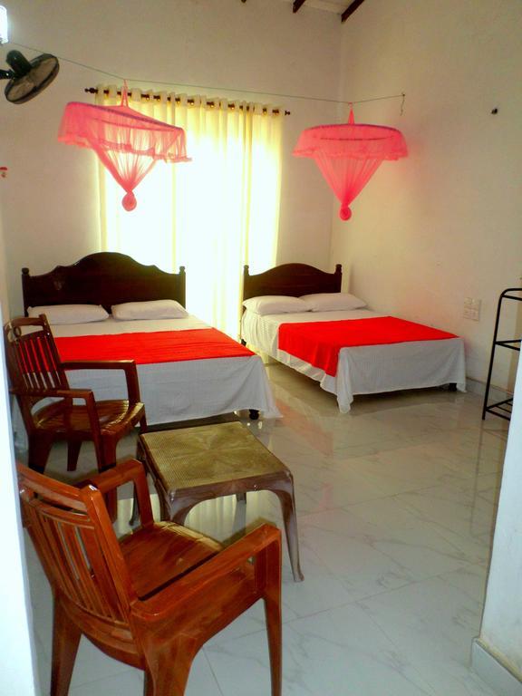 Lion Rest Hotell Anuradhapura Eksteriør bilde