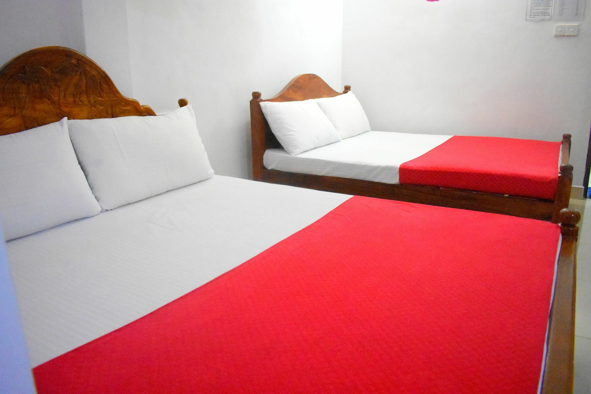 Lion Rest Hotell Anuradhapura Eksteriør bilde